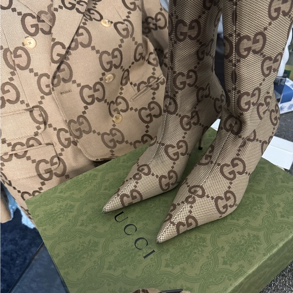 Gucci x Balenciaga
GG Logo Neoprene Sock Boots
Women's Size 36-36,5 37 - Picture 7 of 11